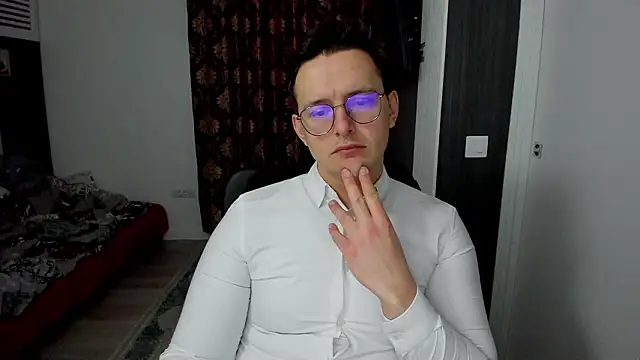 sexxymuscles4u online show from February 17, 12:35 pm