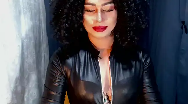 amira willis online show from December 10, 1:33 pm