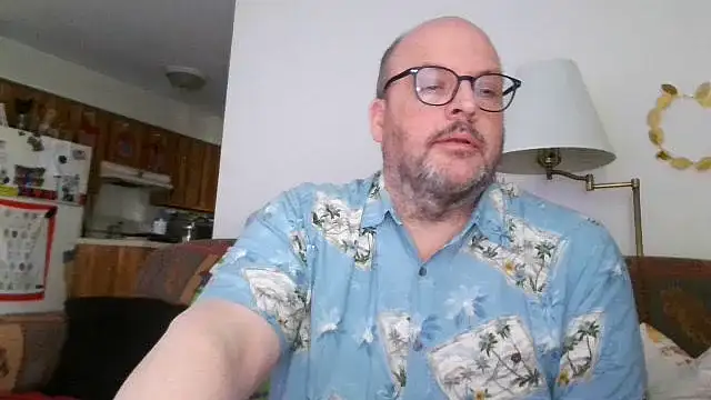 Snapshot of Ursulet_US chatting on May 7, 7:50 pm Ursulet US online show from May 7, 7:50 pm