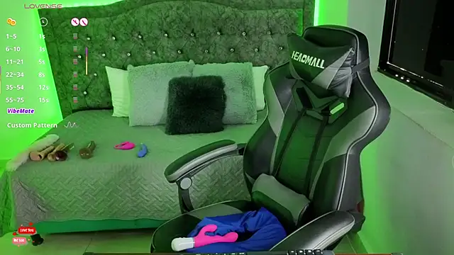 nashiira  online show from September 10, 8:41 pm