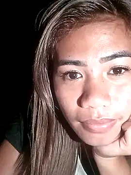 Snapshot of Cutie_body11 chatting on March 18, 12:06 pm Cutie body11 online show from March 18, 12:06 pm