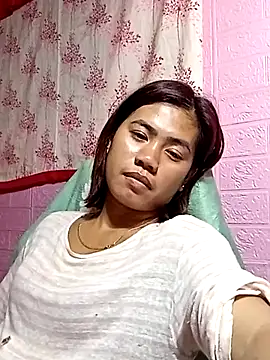 Snapshot of Cutie_body11 chatting on July 10, 12:05 pm Cutie body11 online show from July 10, 12:05 pm