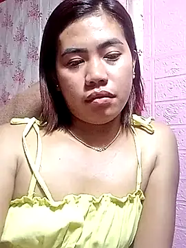 Snapshot of Cutie_body11 chatting on June 12, 12:30 am Cutie body11 online show from June 12, 12:30 am