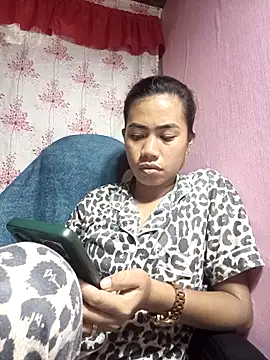Snapshot of Cutie_body11 chatting on September 11, 12:43 am Cutie body11 online show from September 11, 12:43 am