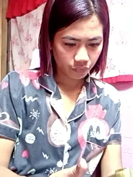 Cutie body11 online show from May 11, 12:01 am