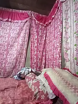 Snapshot of Cutie_body11 chatting on February 7, 11:12 am Cutie body11 online show from February 7, 11:12 am