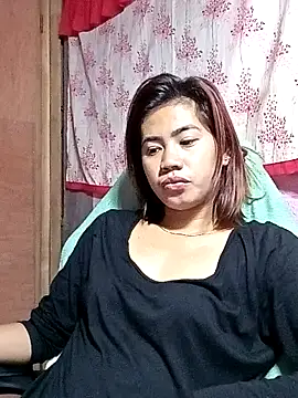 Snapshot of Cutie_body11 chatting on July 13, 10:31 pm Cutie body11 online show from July 13, 10:31 pm
