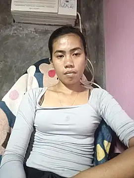 Snapshot of Cutie_body11 chatting on October 9, 12:28 pm Cutie body11 online show from October 9, 12:28 pm