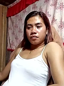 Snapshot of Cutie_body11 chatting on June 7, 12:43 pm Cutie body11 online show from June 7, 12:43 pm