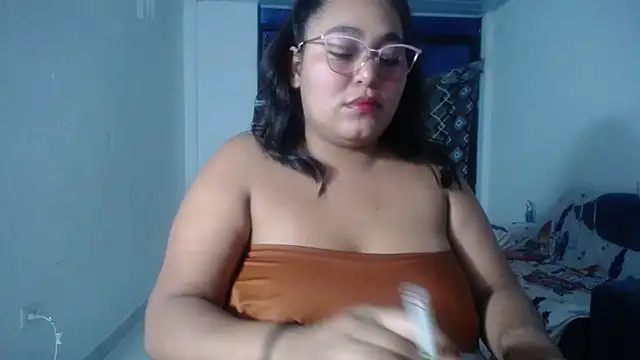 sirena 15 online show from February 25, 4:12 am