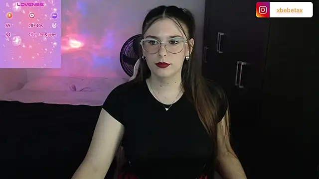 Snapshot of xxbbtaa chatting on February 14, 1:56 am xxbbtaa online show from February 14, 1:56 am