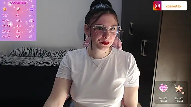 Snapshot of xxbbtaa chatting on February 9, 8:13 pm xxbbtaa online show from February 9, 8:13 pm