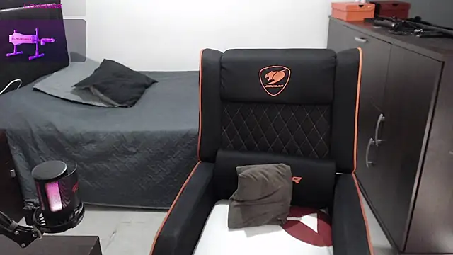 xxbbtaa online show from March 7, 7:41 pm