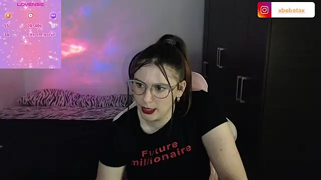 Snapshot of xxbbtaa chatting on February 20, 6:57 pm xxbbtaa online show from February 20, 6:57 pm