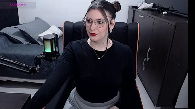 Snapshot of xxbbtaa chatting on June 12, 8:39 pm xxbbtaa online show from June 12, 8:39 pm