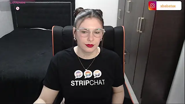 Snapshot of xxbbtaa chatting on October 24, 7:02 pm xxbbtaa online show from October 24, 7:02 pm