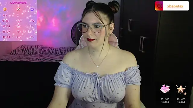 Snapshot of xxbbtaa chatting on February 23, 1:46 am xxbbtaa online show from February 23, 1:46 am