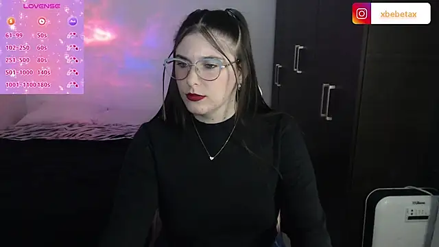 Snapshot of xxbbtaa chatting on March 13, 1:54 am xxbbtaa online show from March 13, 1:54 am