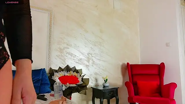 karissia online show from March 30, 4:03 am