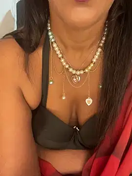 Snapshot of naughtyjaanu chatting on March 7, 7:49 pm naughtyjaanu online show from March 7, 7:49 pm