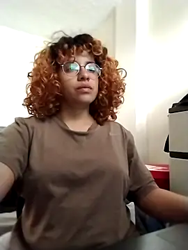 EmmaMelissa0521 online show from February 5, 9:21 pm