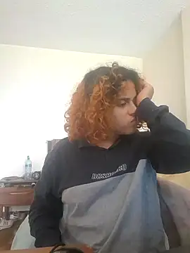 EmmaMelissa0521 online show from February 14, 6:30 pm