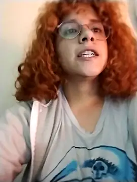 Snapshot of EmmaMelissa0521 chatting on November 23, 2:21 am EmmaMelissa0521 online show from November 23, 2:21 am