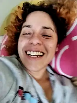 Snapshot of EmmaMelissa0521 chatting on December 13, 8:04 pm EmmaMelissa0521 online show from December 13, 8:04 pm