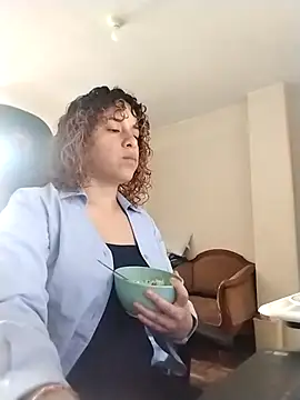 EmmaMelissa0521 online show from March 28, 5:36 pm