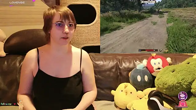 Snapshot of GamerGirl_Eve chatting on November 2, 7:08 pm GamerGirl Eve online show from November 2, 7:08 pm