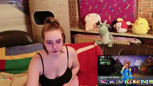 GamerGirl Eve online show from February 28, 6:40 pm