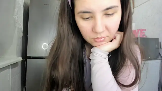 MiaMarrone online show from December 22, 2:11 am