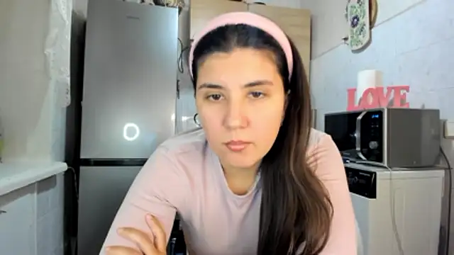 MiaMarrone online show from December 19, 7:49 pm