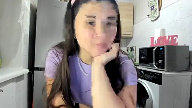 MiaMarrone online show from December 16, 6:01 pm