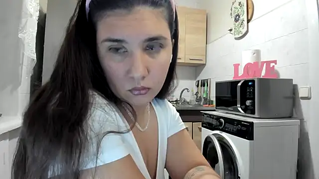 MiaMarrone online show from November 13, 12:58 am