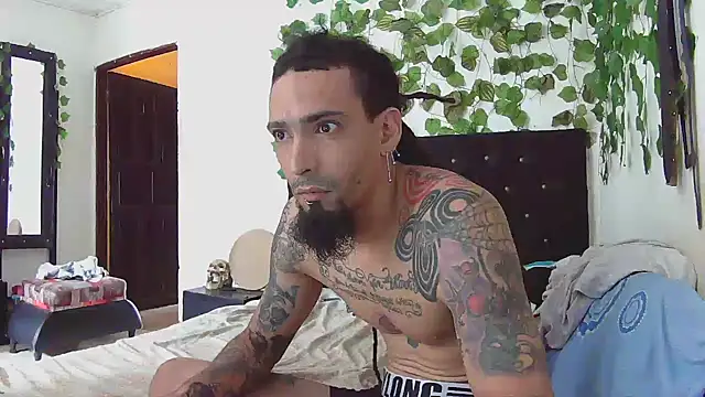 caribbeanlover1 online show from September 15, 4:29 pm