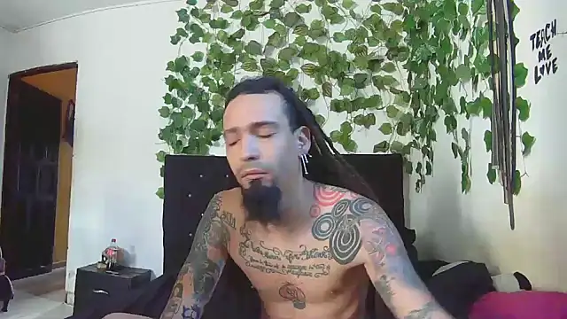 caribbeanlover1 online show from April 2, 1:29 pm