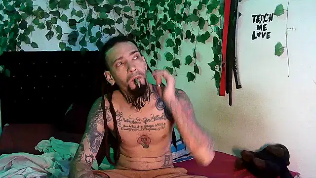 caribbeanlover1 online show from June 18, 1:27 pm