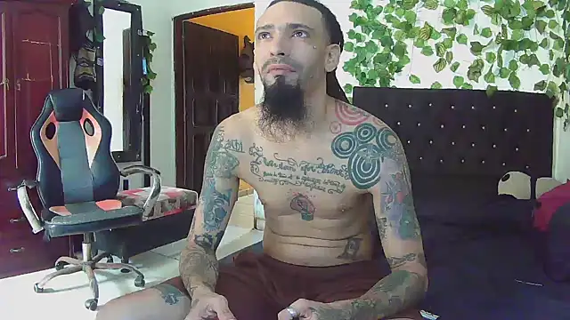 Snapshot of caribbeanlover1 chatting on April 30, 2:13 pm caribbeanlover1 online show from April 30, 2:13 pm