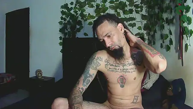 Snapshot of caribbeanlover1 chatting on May 3, 12:20 pm caribbeanlover1 online show from May 3, 12:20 pm