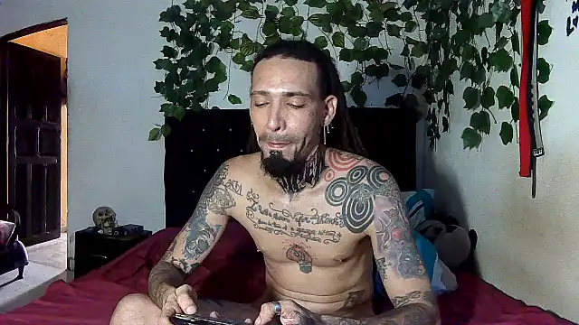 Snapshot of caribbeanlover1 chatting on May 12, 7:53 pm caribbeanlover1 online show from May 12, 7:53 pm