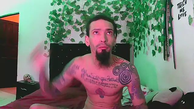 caribbeanlover1 online show from November 4, 11:14 am