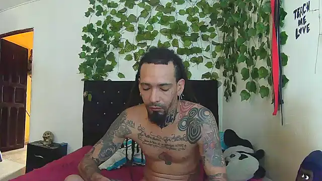 Snapshot of caribbeanlover1 chatting on May 19, 3:19 pm caribbeanlover1 online show from May 19, 3:19 pm