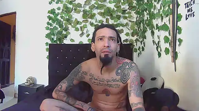 caribbeanlover1 online show from April 3, 12:33 pm