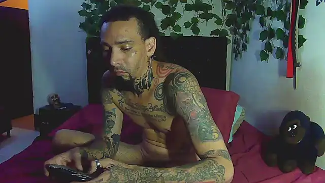Snapshot of caribbeanlover1 chatting on May 17, 1:49 am caribbeanlover1 online show from May 17, 1:49 am