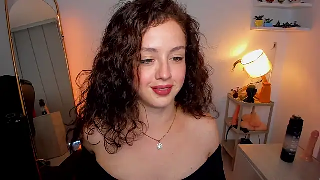 Cassandra Caiin online show from September 18, 9:51 pm
