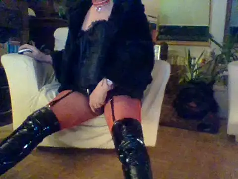 Snapshot of Patricia_Parid chatting on September 25, 10:27 pm Patricia Parid online show from September 25, 10:27 pm