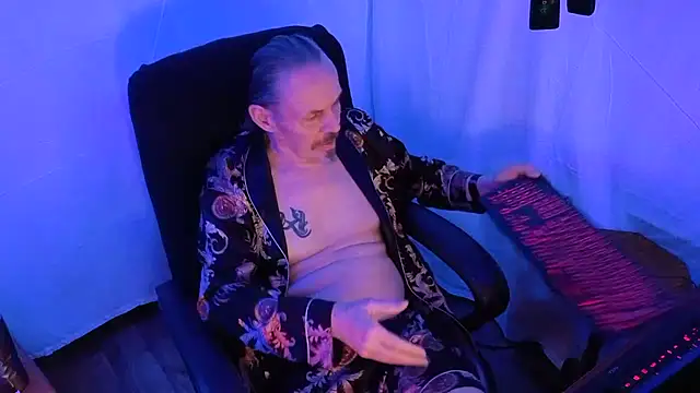 Richy  Rich  online show from February 6, 10:00 am