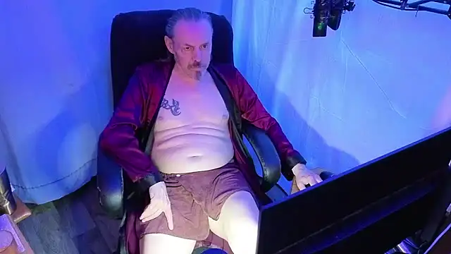 Richy  Rich  online show from April 1, 10:05 am