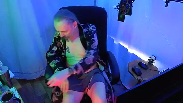 Richy  Rich  online show from March 13, 11:32 pm